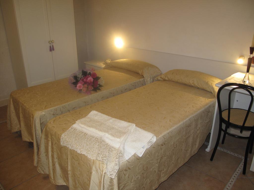 Marilyn Hotel Laterza Kültér fotó